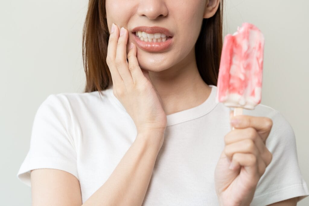 common causes of sensitive teeth